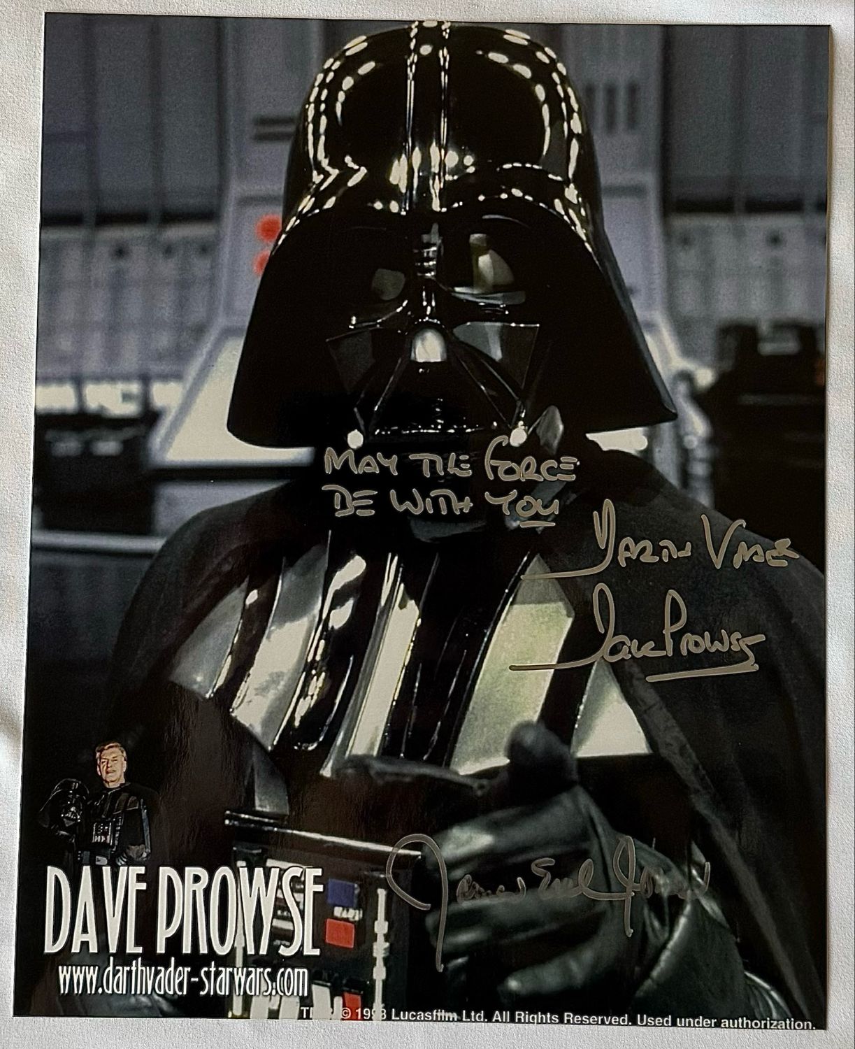 DARTH VADER 8X10 PHOTO SIGNED BY DAVE PROWSE AND JAMES EARL JONES