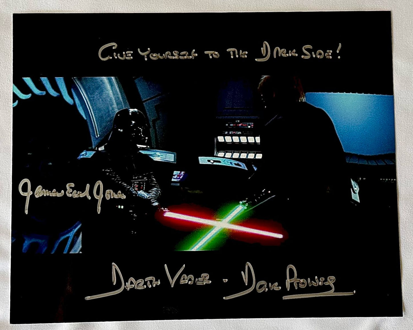 DARTH VADER 8X10 PHOTO SIGNED BY DAVE PROWSE AND JAMES EARL JONES