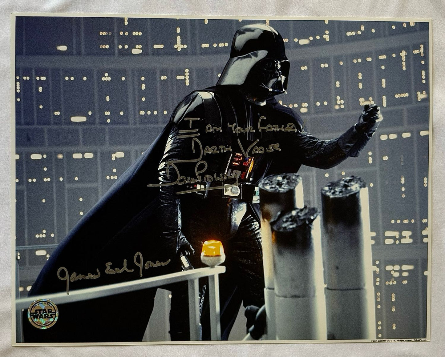 DARTH VADER 8X10 PHOTO SIGNED BY DAVE PROWSE AND JAMES EARL JONES