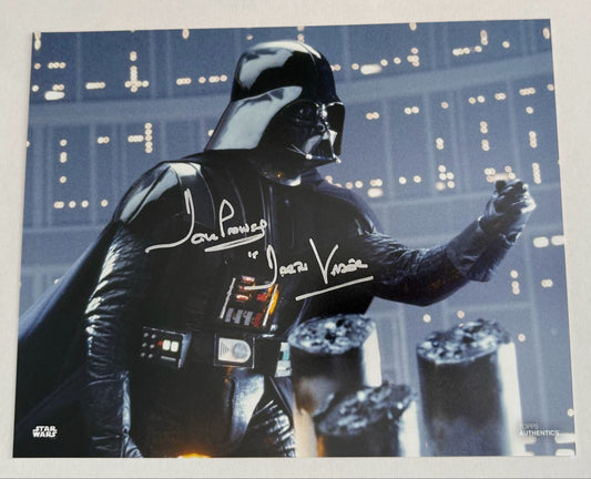 DARTH VADER 8X10 PHOTO SIGNED BY DAVE PROWSE