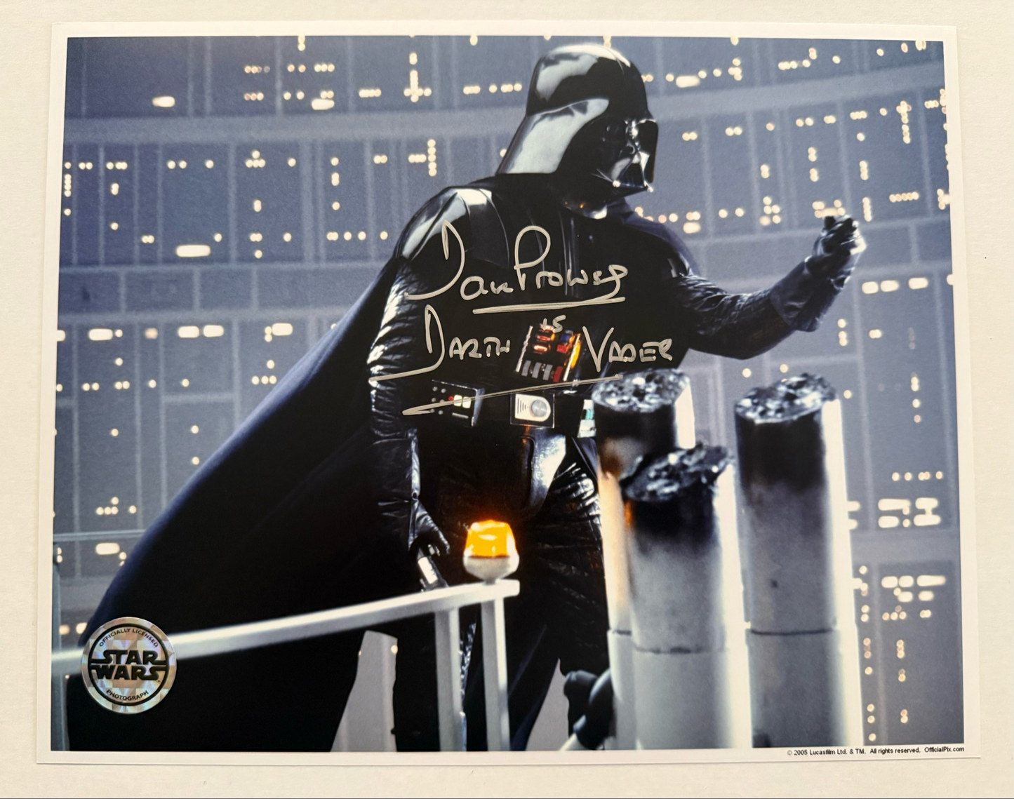 DARTH VADER 8X10 PHOTO SIGNED BY DAVE PROWSE