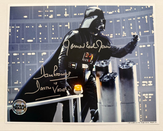 DARTH VADER 8X10 PHOTO SIGNED BY DAVE PROWSE AND JAMES EARL JONES